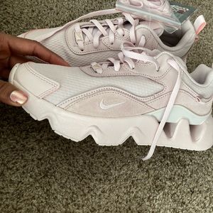 Nike RYZ 365 2 Sneakers